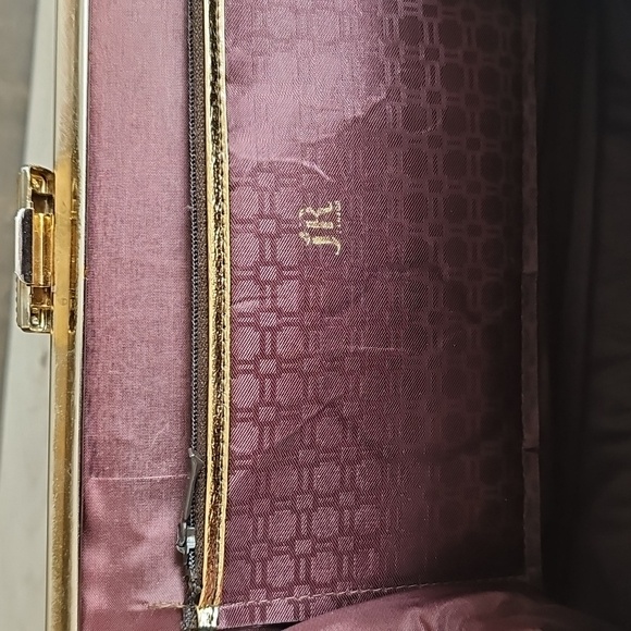 Vintage JR White Leather MCM Shoulder Bag - Picture 8 of 15